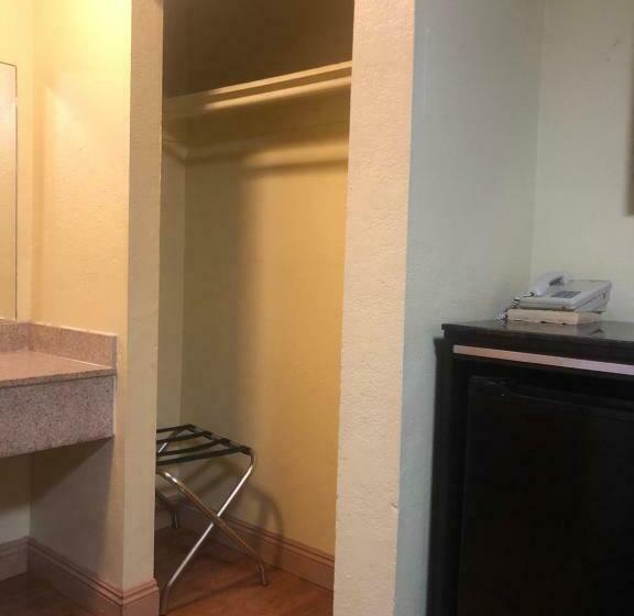 Стандартный Номер Кровать Кинг, Glendora Motel