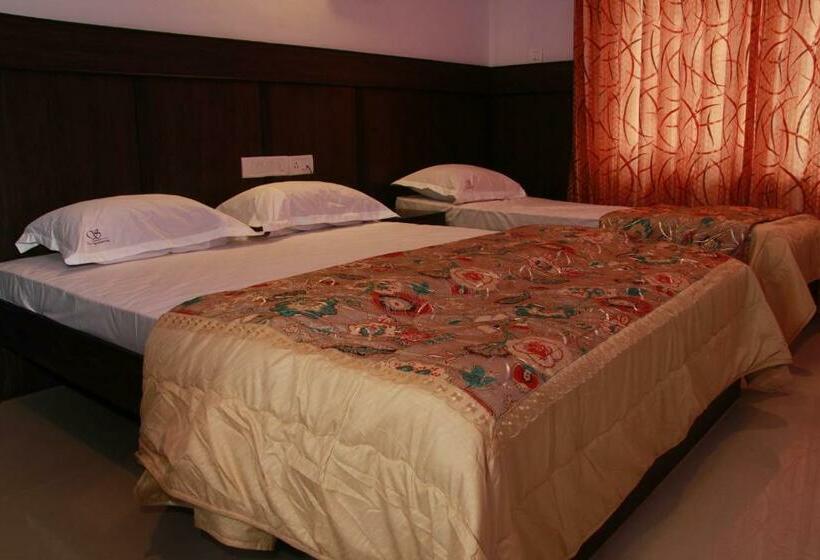 غرفة قياسية ثلاثية, The Signature Inn