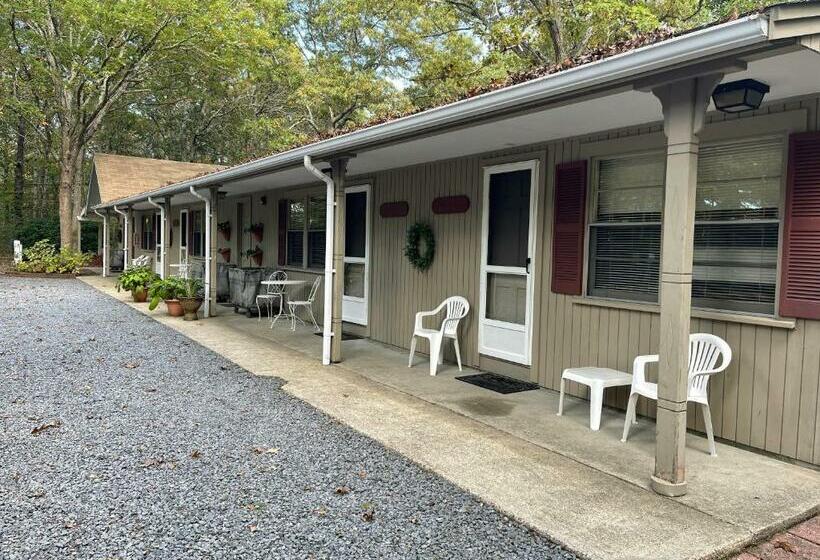 클래식 4인 룸, Midway Motel & Cottages