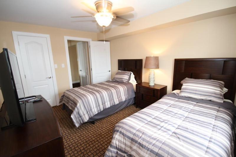 ３ベッドルームハウス, Colton Court Motor Inn