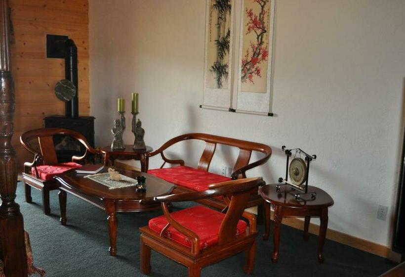 Люкс Deluxe Кровать Кинг, Elkwood Manor Bed & Breakfast
