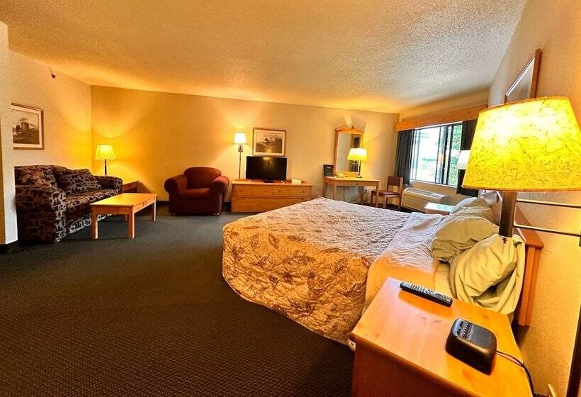 Люкс, Shell Lake Lodge, A Travelodge By Wyndham