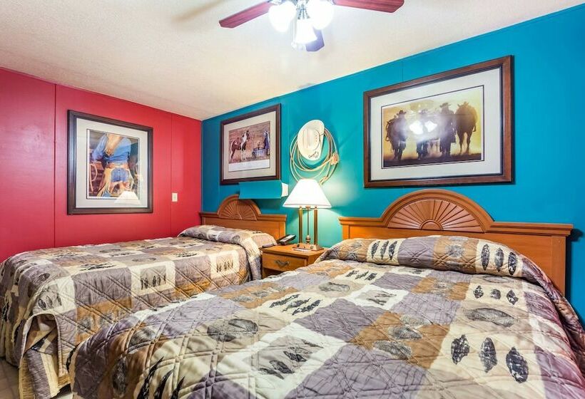Номер Стандарт 2 Двуспальные Кровати, Rodeway Inn & Suites Big Water  Antelope Canyon