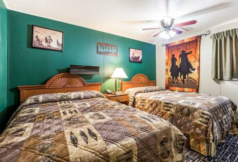 Номер Стандарт 2 Двуспальные Кровати, Rodeway Inn & Suites Big Water  Antelope Canyon