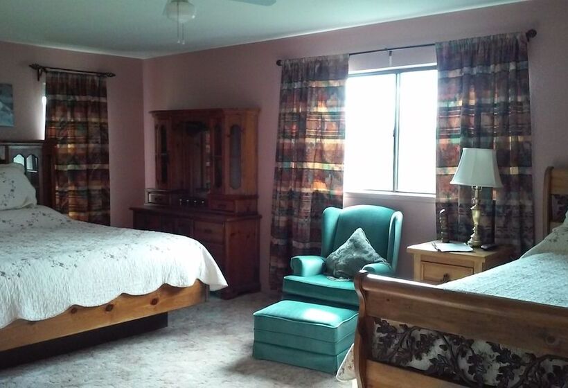 패밀리 룸, The Branded Calf Bed & Breakfast
