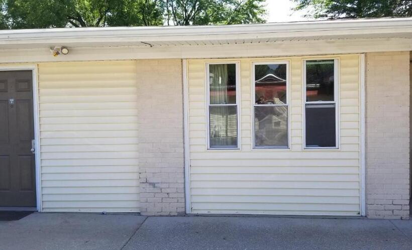 חדר סטנדרט עם מיטת קינג, Wolds Motel   Mt. Pleasant