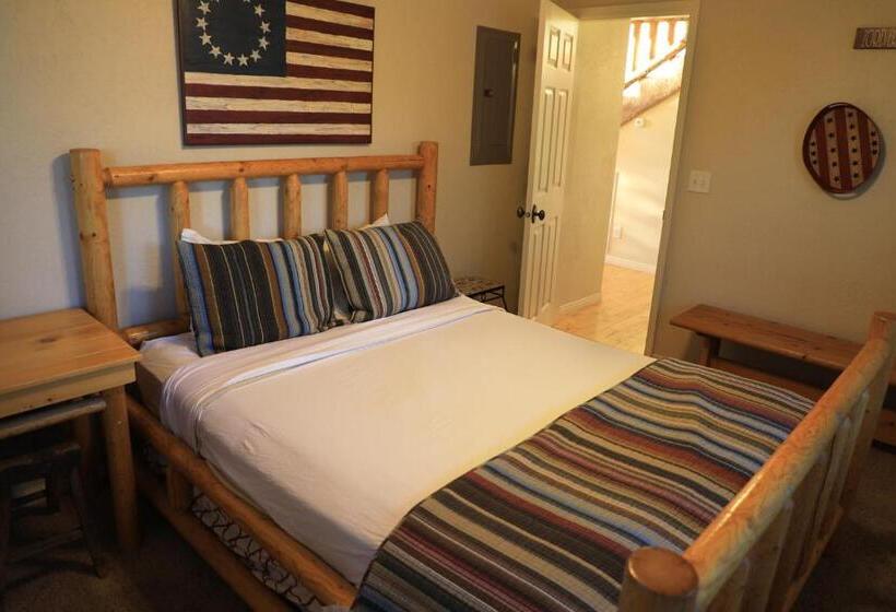 Дом 2 Спальни, Zion Ponderosa Ranch Resort