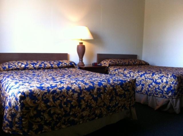 Номер Стандарт 2 Двуспальные Кровати, Ashford Motel