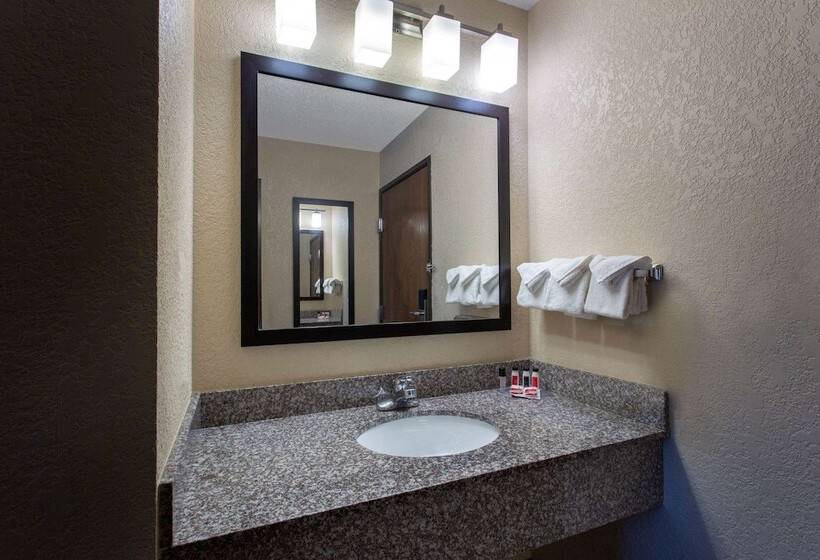 デラックススイート, Ramada By Wyndham Glendale Heights/lombard