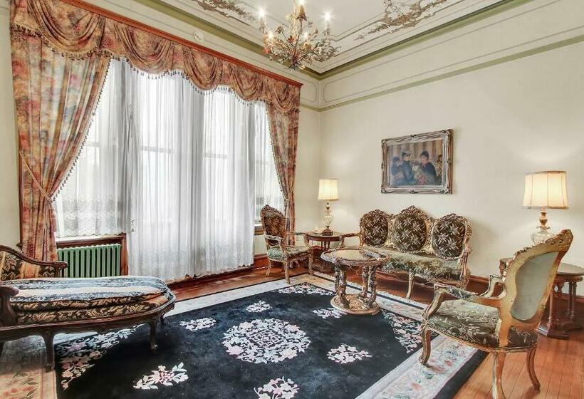 Президентский Люкс, The Gables At Stirling Guest