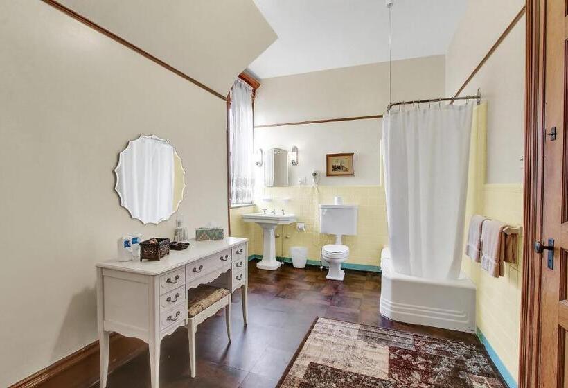 Люкс Повышенной Комфортности, The Gables At Stirling Guest