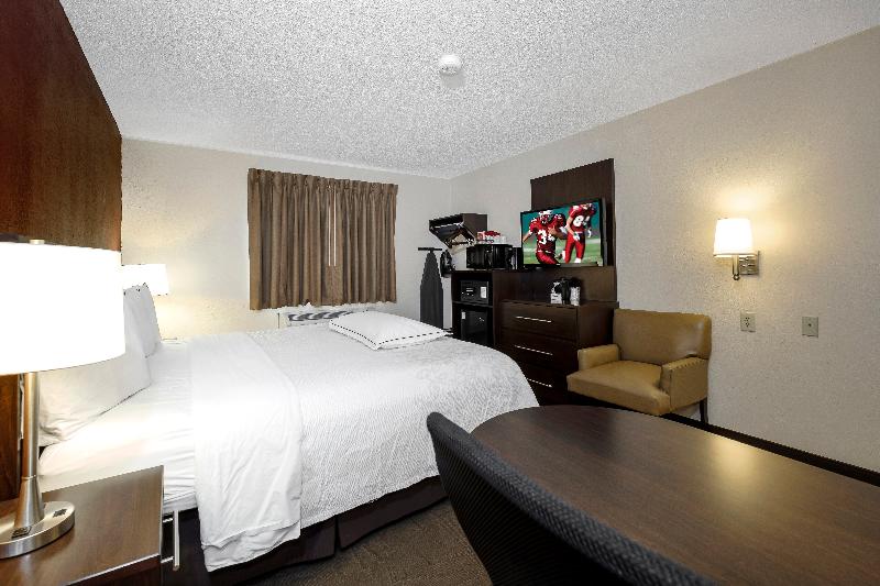 Номер Премиум, Red Roof Inn Plus+ & Suites Malone
