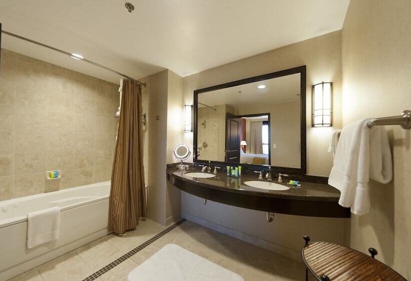 Номер Deluxe, Wekopa Casino Resort
