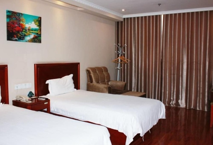 Семейный Номер, Greentree Inn Xuzhou High Speed Railway Station Express