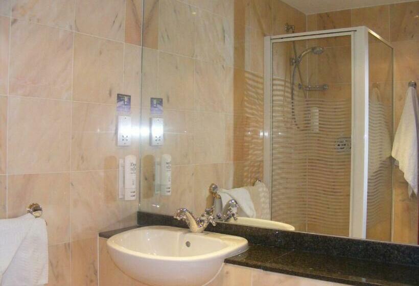 Четырехместный Номер Стандарт, Mermaid Suite
