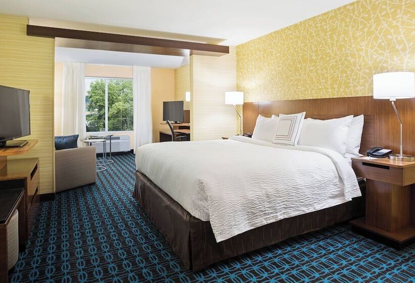 Люкс, Fairfield Inn & Suites By Marriott Belle Vernon