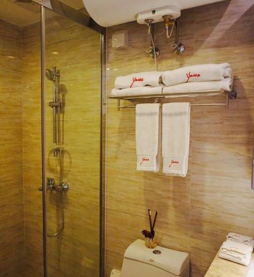 Quarto Superior, Yuwa Serviced Residence
