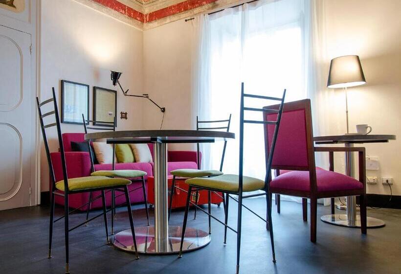 套房, Palazzo Melfi