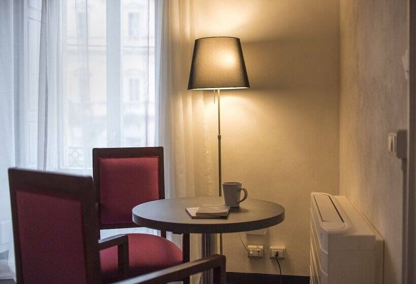 套房, Palazzo Melfi