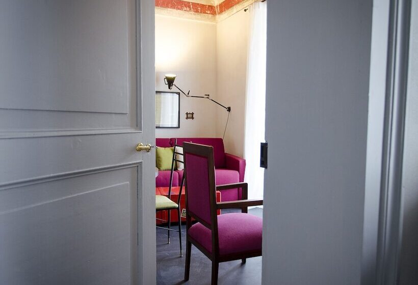 套房, Palazzo Melfi