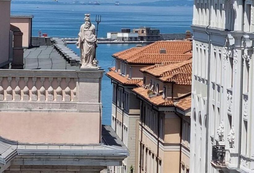 اتاق استاندارد سه نفره, Locanda Al Volo Tor Bandena