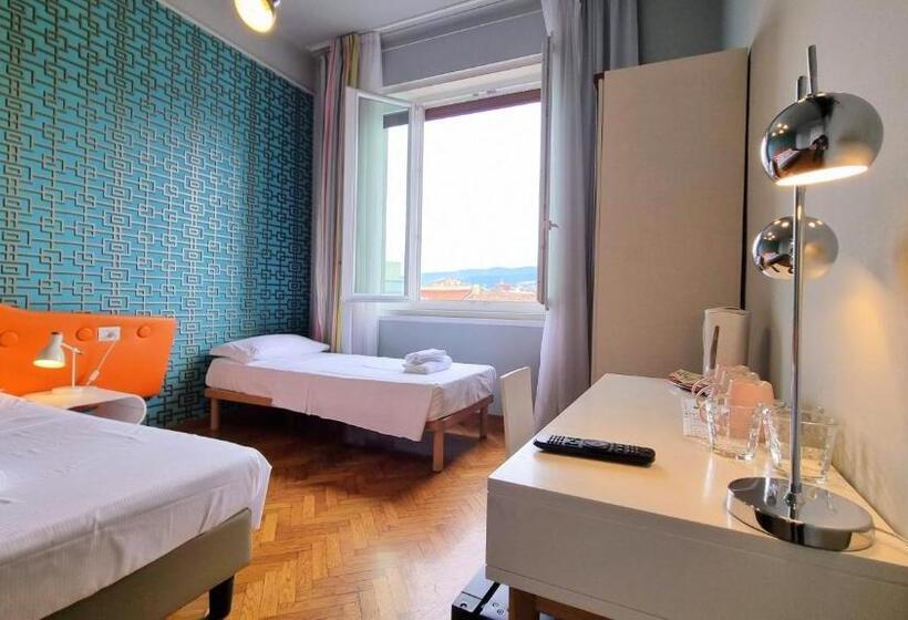 اتاق استاندارد سه نفره, Locanda Al Volo Tor Bandena
