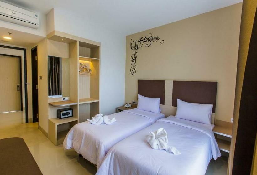 Номер Superior, Sparks Odeon Sukabumi   Artotel Curated