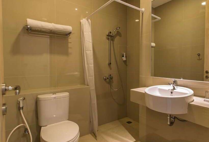 Номер Superior, Sparks Odeon Sukabumi   Artotel Curated
