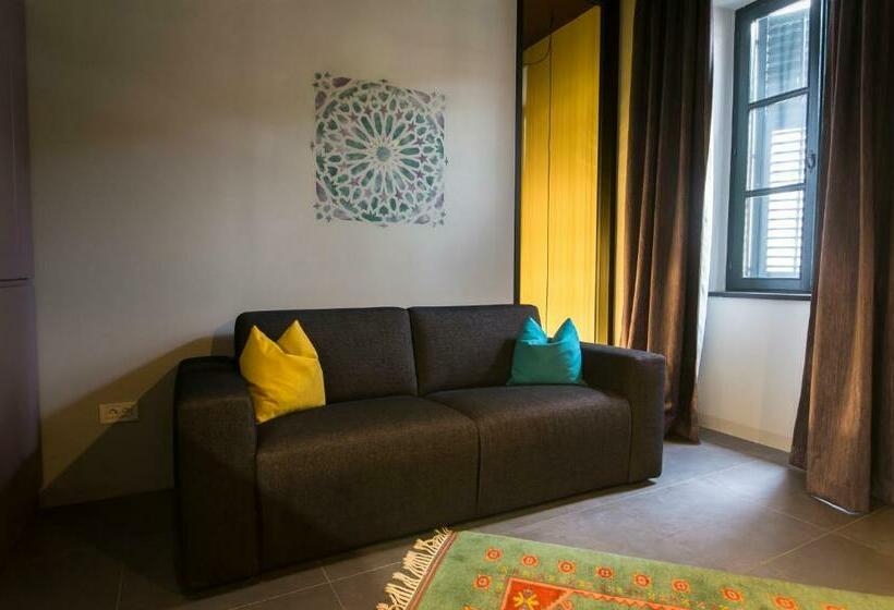 דירת חדר דלוקס, Apartments And Rooms Lejletul