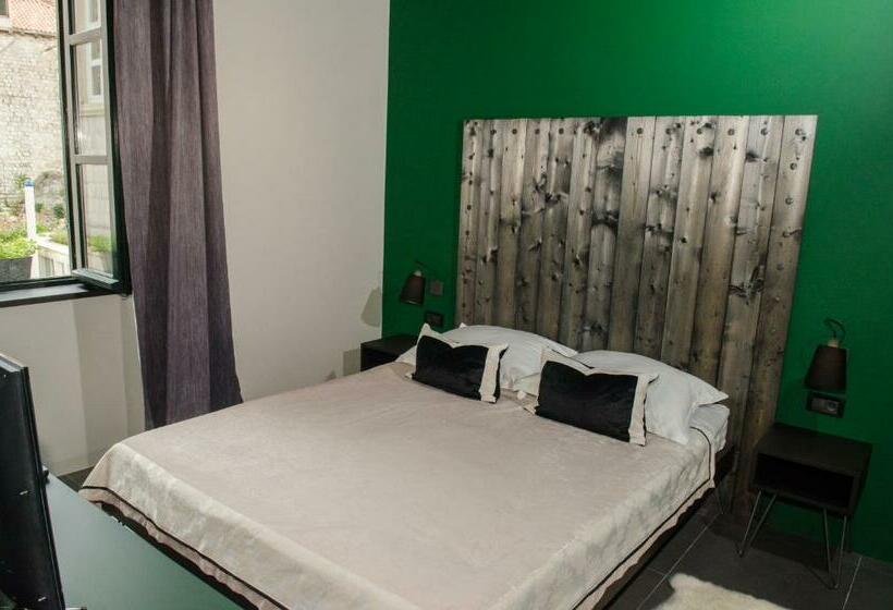 דירת חדר דלוקס, Apartments And Rooms Lejletul