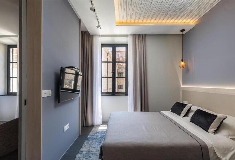 חדר סטנדרט לשלושה, Apartments And Rooms Lejletul