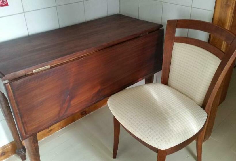 חדר סטנדרט נוף לגינה, Sonja S Bed And Breakfast