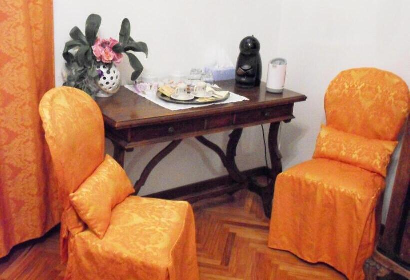 اتاق کلاسیک, Art&coffee