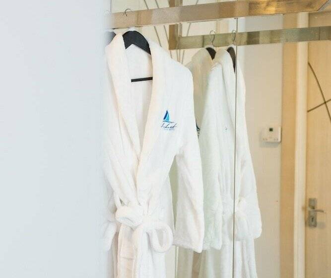 수피리어 룸, Blue Boat Hotel Jc