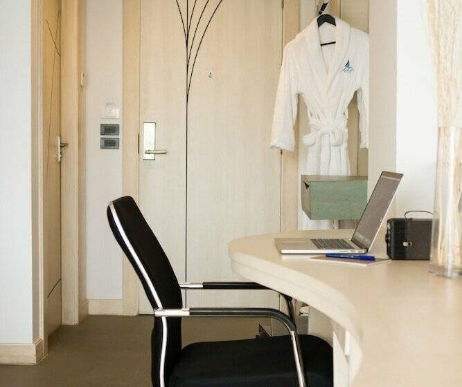 수피리어 룸, Blue Boat Hotel Jc