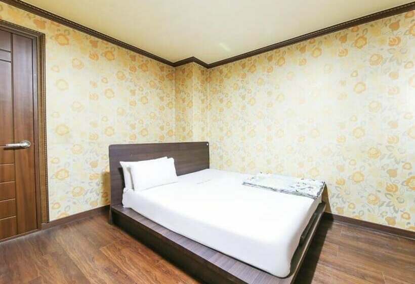 Номер Стандарт, Motel Sangmu Gwangju