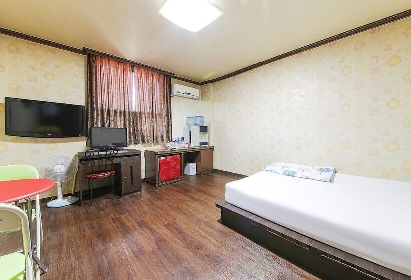 Номер Стандарт, Motel Sangmu Gwangju