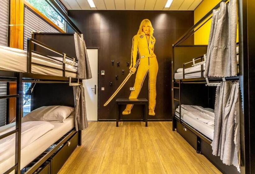 מיטה בחדר משותף, Hostelle   Women Only Hostel Amsterdam