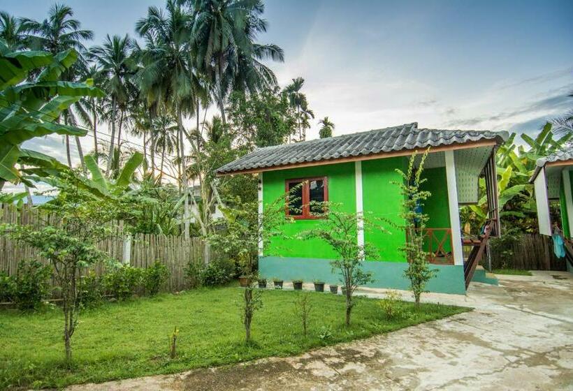 Номер Стандарт с Балконом, Sarm Mork Guest House