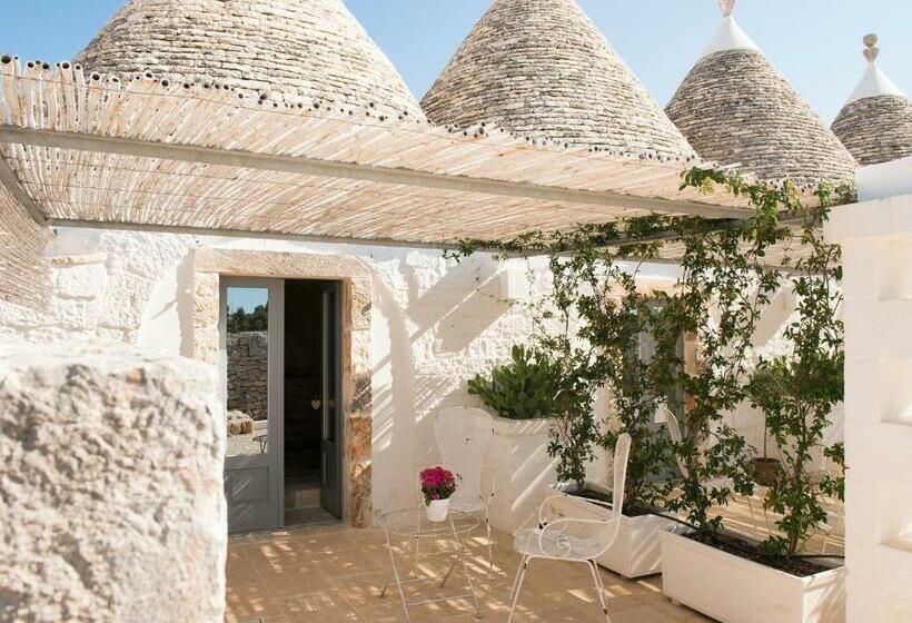 جناح جونيور, Nina Trulli Resort
