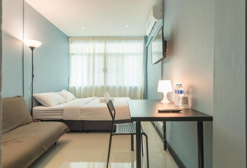 Quarto Estandar, The Little Pig Sukhumvit