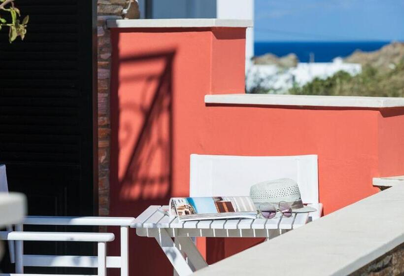 带海景的高级套房, Tinos Resort