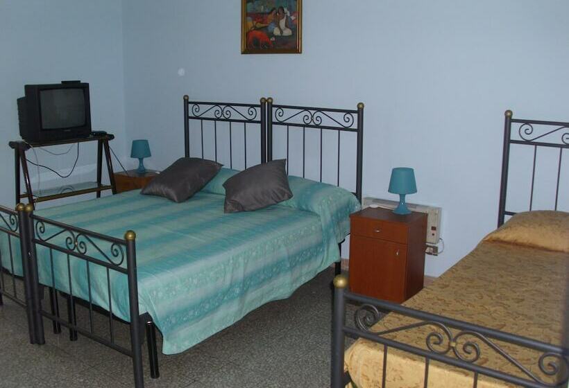 اتاق استاندارد سه نفره, B&b Bella Stella