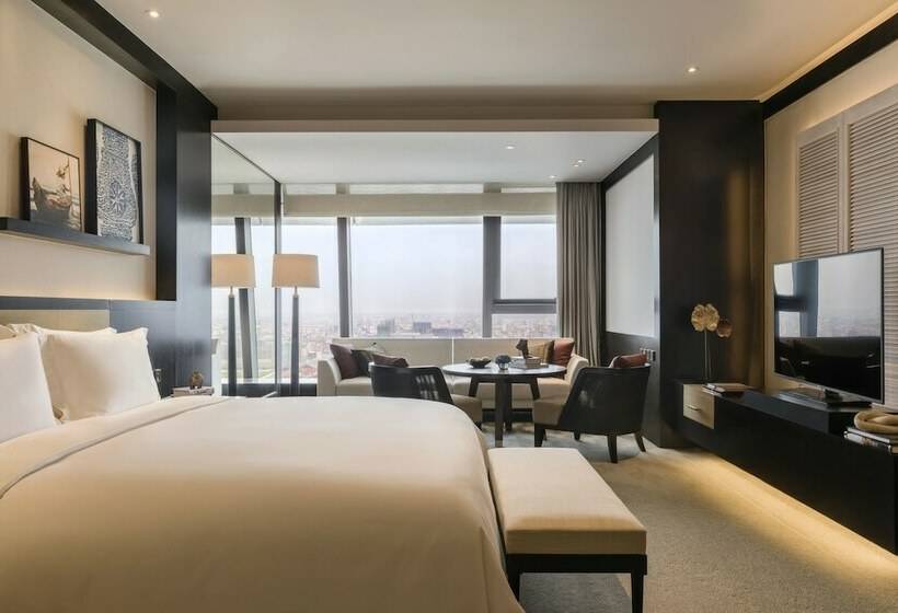 Номер Премиум, Rosewood Phnom Penh