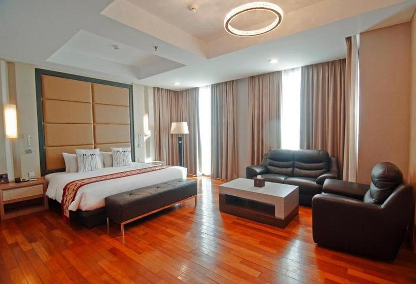 Полулюкс, Nagoya Hill Hotel Batam