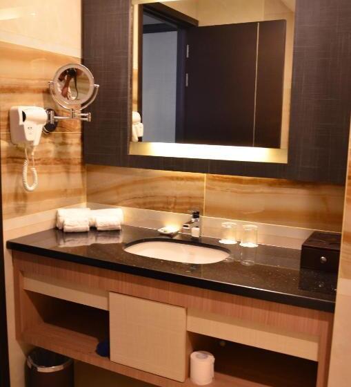Президентский Люкс, Nagoya Hill Hotel Batam