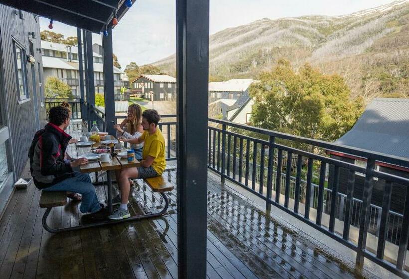 Кровать в Общей Комнате, Yha Thredbo
