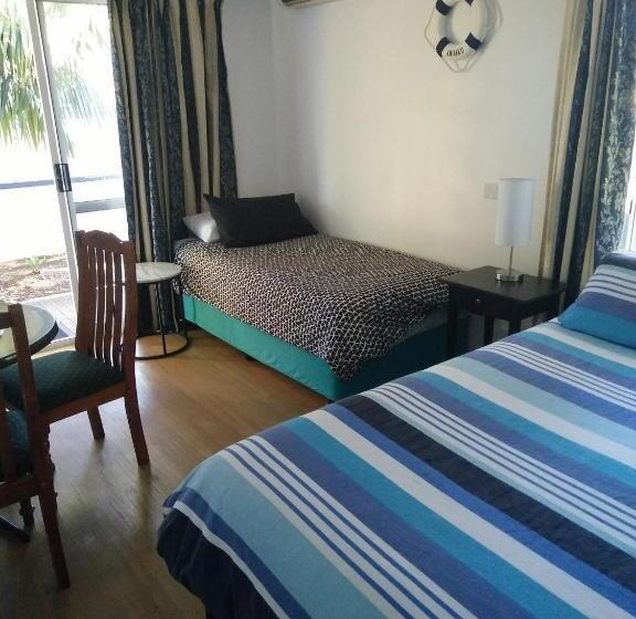 디럭스 트리플 룸, Busselton Ithaca Motel