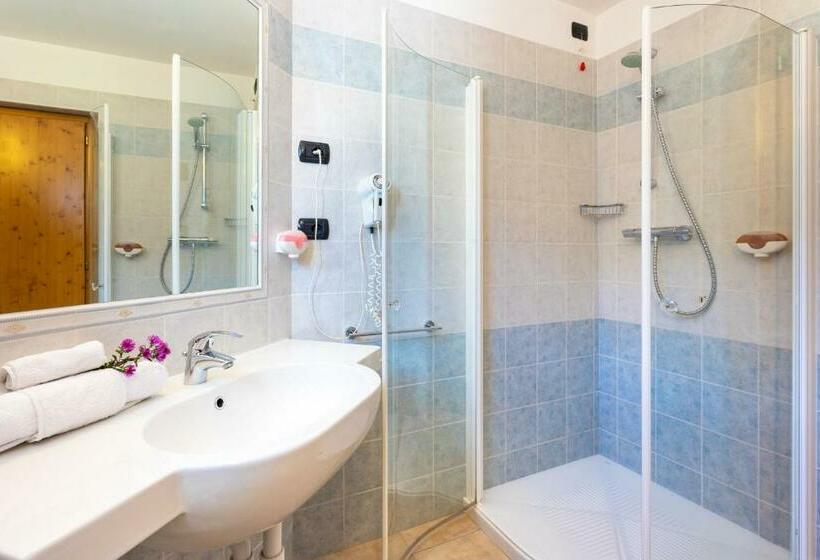 اتاق عادی, Albergo Alla Posta