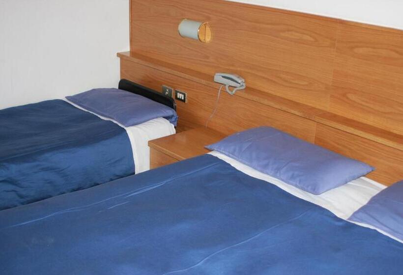 اتاق استاندارد سه نفره, Albergo Alla Posta
